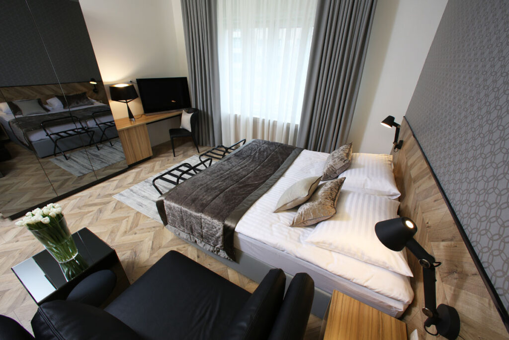 Urban-hotel-1
