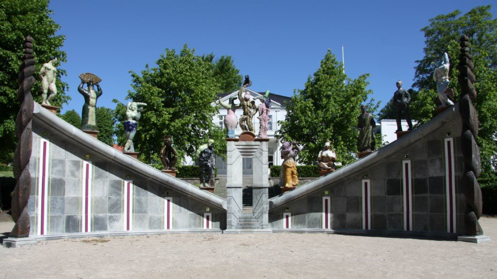 153