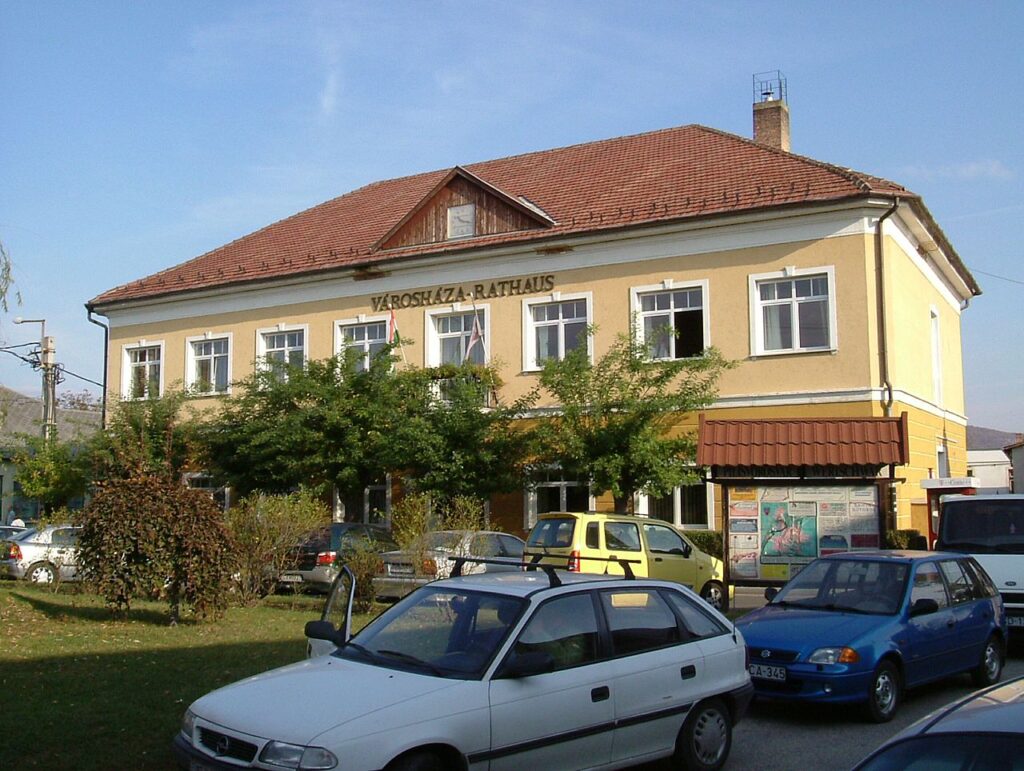 250