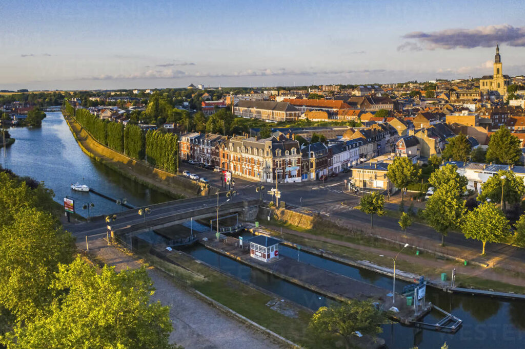 Cambrai, Franzreich, an der Schelde und dem Canal de Saint-Quent