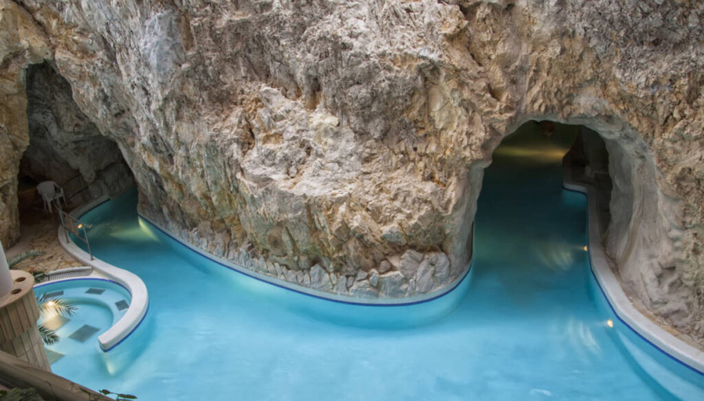 Main pool cave Entrance