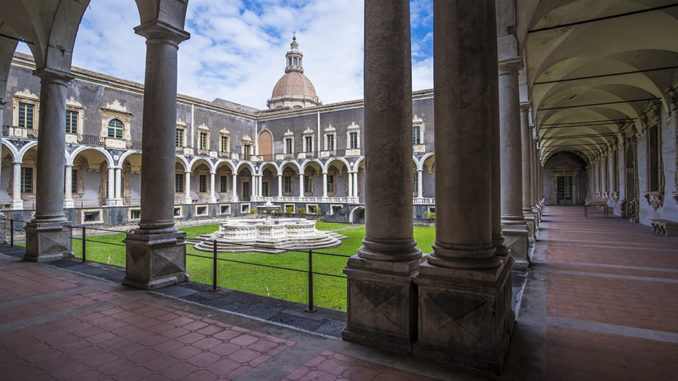 Chiostro Monastero dei Benedettini