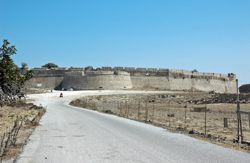 L'accès à la forteresse d'Andimahia sur l'île de Kos