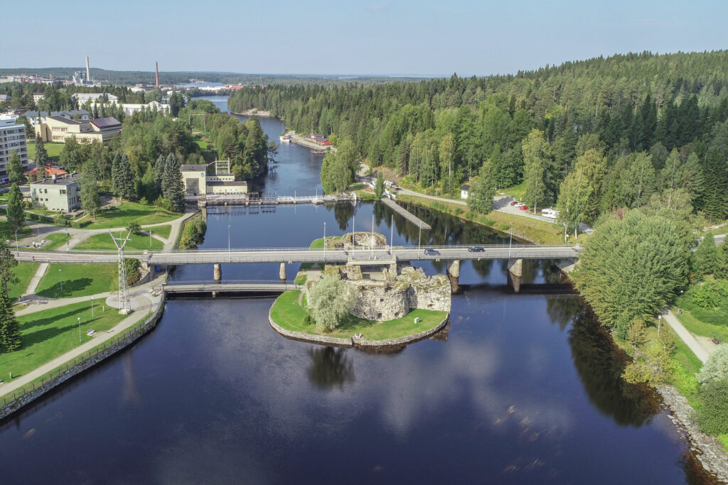 Kesä, ilmakuva Kajaaninjoki