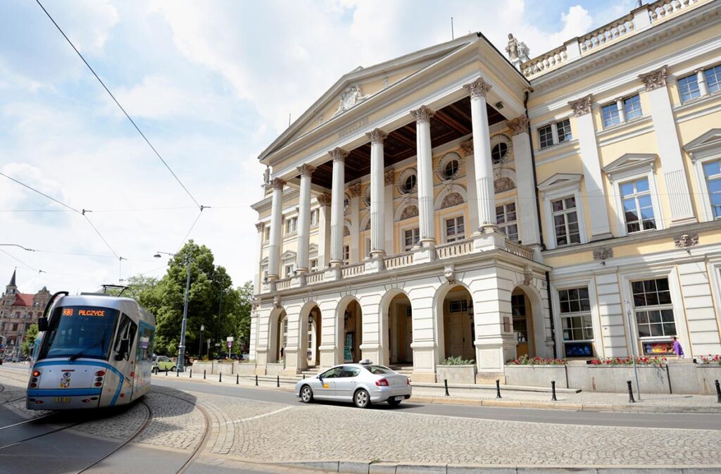 opera-wroclawska1-jpg